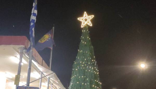 Καλαμάτα: Την Πέμπτη η φωταγώγηση του Χριστουγεννιάτικου δένδρου στην Κεντρική Αγορά