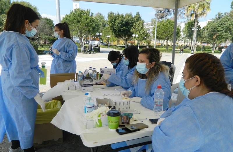 Ραπιντ τεστ στην κεντρική πλατεία της Μεσσήνης