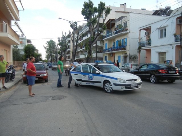  Μάχη στην Ευριπίδου. 3 αστυνομικοί και 1 ληστής  τραυματίες. Διέφυγαν 3 κακοποιοί και συνελήφθησαν 2