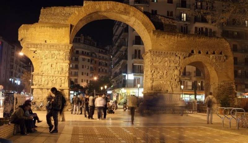 Θεσσαλονίκη: 53χρονος νεκρός σε στάση στην Καμάρα