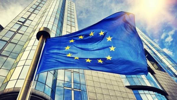 ΕΕ: Συμφωνία για την έναρξη ενταξιακών συνομιλιών με Σκόπια και Τίρανα στο τέλος του 2019
