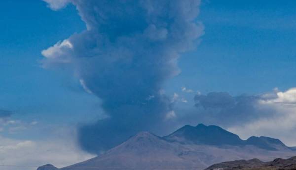 Χιλή: «Ξύπνησε» το ηφαίστειο Λασκάρ - Καταγράφεται έντονη σεισμική δραστηριότητα στη περιοχή