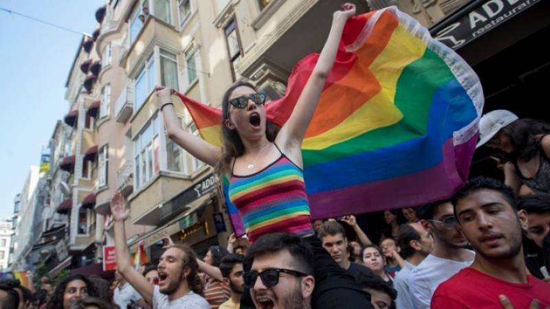 Gay Pride στην Κωνσταντινούπολη παρά την απαγόρευση