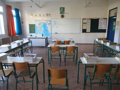 Συστηματικός αποκλεισμός των μαθητών της επαρχίας