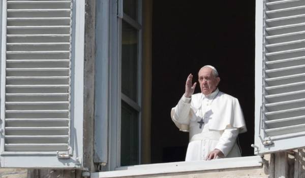 Την Ελλάδα θα επισκεφθεί ο πάπας Φραγκίσκος
