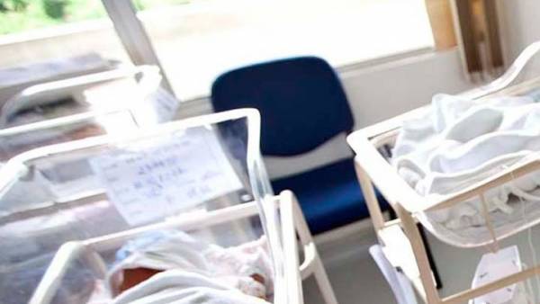 Μαλί: 25χρονη γέννησε εννιάδυμα!