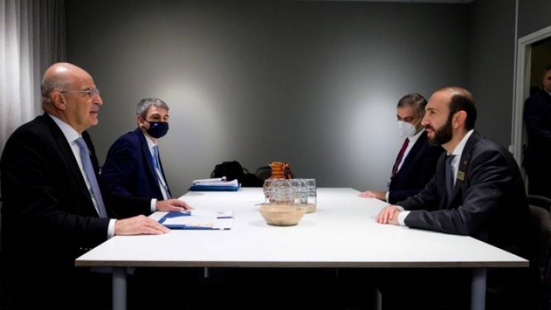 Συνάντηση του Ν. Δένδια με τον υπουργό Εξωτερικών της Αρμενίας
