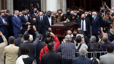 Στο πλοίο για Κρήτη η σορός του Μίκη Θεοδωράκη - Το πρωί στα Χανιά