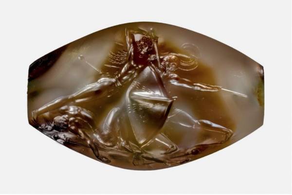Ο «Γρύπας Πολεμιστής» της Μεσσηνίας αποκαλύπτει τα μυστικά του: «Ομηρική σκηνή» σε δαχτυλίδι 3,5 εκατοστών 