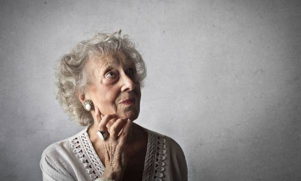 Αυξημένος ο κίνδυνος άνοιας για τους ηλικιωμένους με κακή όσφρηση