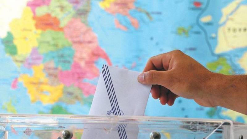 Νέος εκλογικός νόμος για αυτοδιοίκηση: Εκλογή με 43% και μείωση συμβούλων