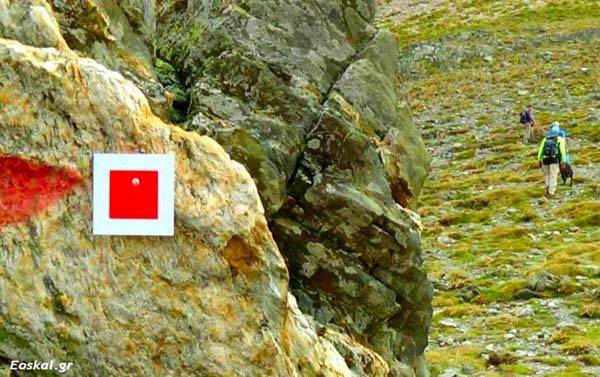 Σηματοδότηση μονοπατιού από τον Ορειβατικό Καλαμάτας