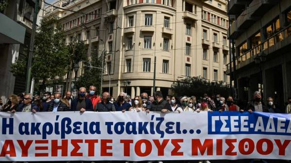 Απεργία: Σε εξέλιξη οι συγκεντρώσεις ΓΣΕΕ - ΑΔΕΔΥ - Χωρίς Μέσα Μαζικής Μεταφοράς η Αθήνα