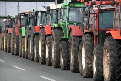 Αγρότες έκλεισαν για δυόμιση ώρες το δρόμο Ναυπλίου-Άργους