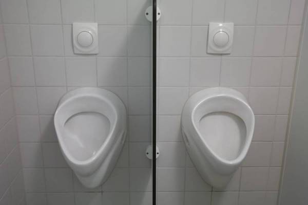 Κατάσταση έκτακτης ανάγκης οι δημόσιες τουαλέτες