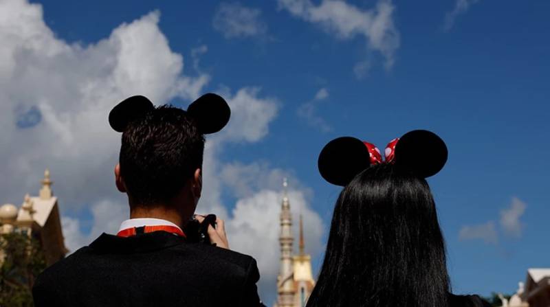 Κίνα - Covid-19: Εγκλωβισμένοι επισκέπτες στο πάρκο της Disney στη Σανγκάη μέχρι να βγάλουν αρνητικό τεστ