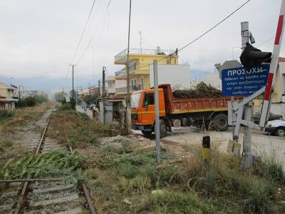 Κατεδαφίστηκε φυλάκιο του ΟΣΕ στον Αγιο Δημήτριο Κοκκορόγιαννη (βίντεο)
