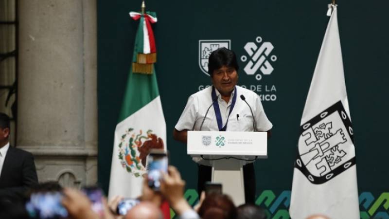 Έβο Μοράλες: Εξακολουθώ ακόμη να είμαι ο Πρόεδρος της Βολιβίας