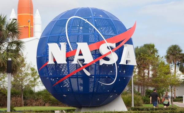 Δύτες βρήκαν στον Ατλαντικό τμήμα του κατεστραμμένου διαστημικού λεωφορείου Challenger της NASA