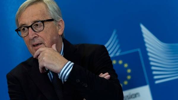 Ο Γιούνκερ επέκρινε τα αποτελέσματα της συνόδου κορυφής της ΕΕ