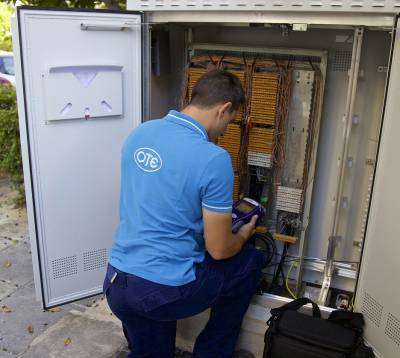 Το Εργατικό Κέντρο Καλαμάτας στηρίζει τους απεργούς του ΟΤΕ