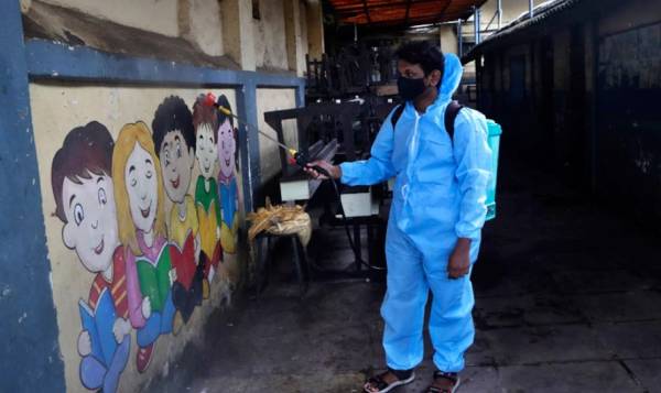 Ινδία: Έξαρση κρουσμάτων - Σε μία μέρα καταγράφηκαν πάνω από 14.000 νέες μολύνσεις