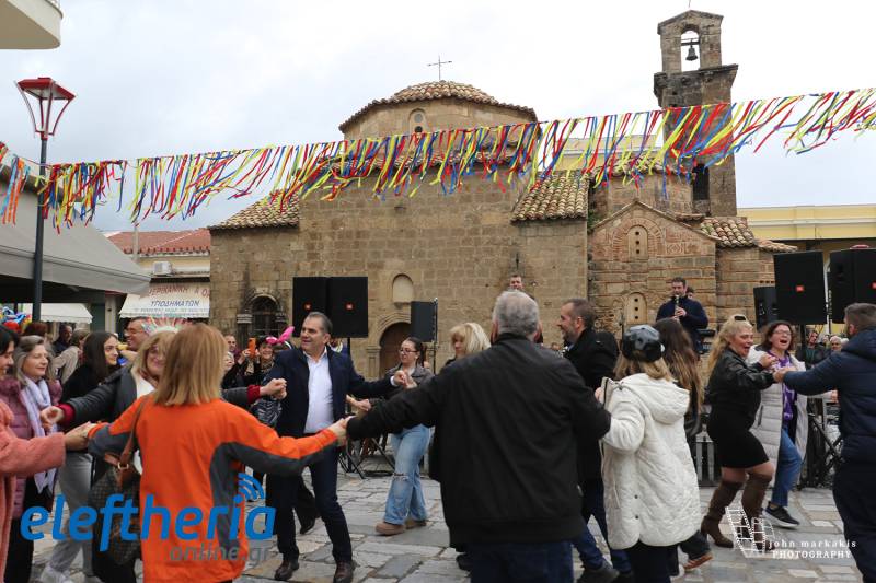 Η Καλαμάτα γιόρτασε την Τσικνοπέμπτη με κέφι και παραδοσιακά εδέσματα (βίντεο+φωτο)