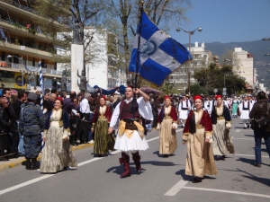 Φωτογραφίες (3) από την παρέλαση στην Καλαμάτα