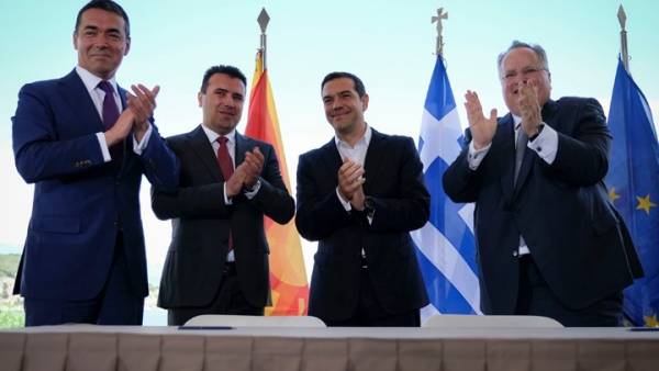 Ξένα ΜΜΕ: Ιστορική η συμφωνία Αθήνας - Σκοπίων που υπεγράφη στις Πρέσπες