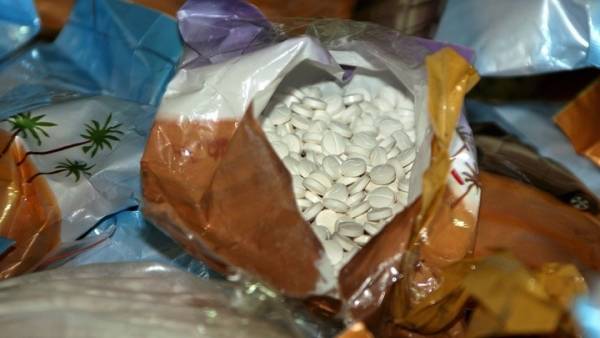 Περισσότερα από 1,4 εκατ. χάπια Captagon σε κοντέινερ στο λιμάνι του Πειραιά