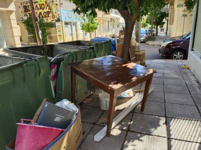 Συνεχίζουν να εγκαταλείπονται