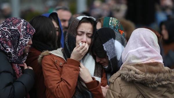 Στους 18 οι νεκροί από την κατάρρευση πολυκατοικίας στην Κωνσταντινούπολη