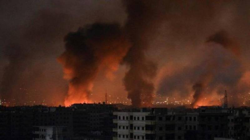Συρία: Πύραυλοι έπληξαν στρατιωτικές βάσεις σε Χάμα και Χαλέπι
