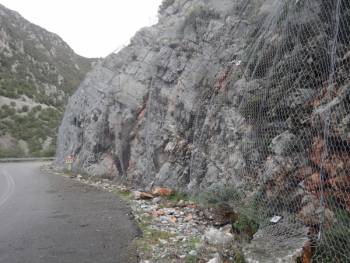 Νέα δημοπρασία για συρματόπλεγμα στο Άμφεια - Πολιανή