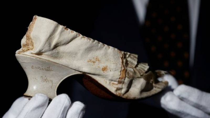 Παπούτσι της Μαρίας Αντουανέτας βγαίνει σε δημοπρασία - Τιμή εκκίνησης 10.000 ευρώ