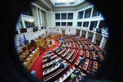 Αναθεώρηση του Συντάγματος: Σήμερα αποφασίζει η Ολομέλεια τη διαδικασία