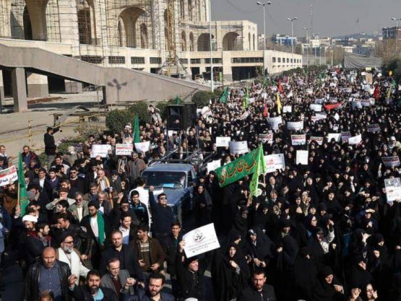 Ιράν: Ένας νεκρός στις διαδηλώσεις μετά την αύξηση της τιμής της βενζίνης