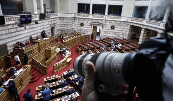 Βουλή: Κατατέθηκαν οι συμβάσεις για τα Rafale, τις Belharra και τις γερμανικές τορπίλες
