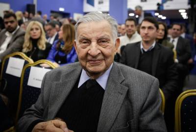 Πέθανε ο Γιάννης Βαρβιτσιώτης