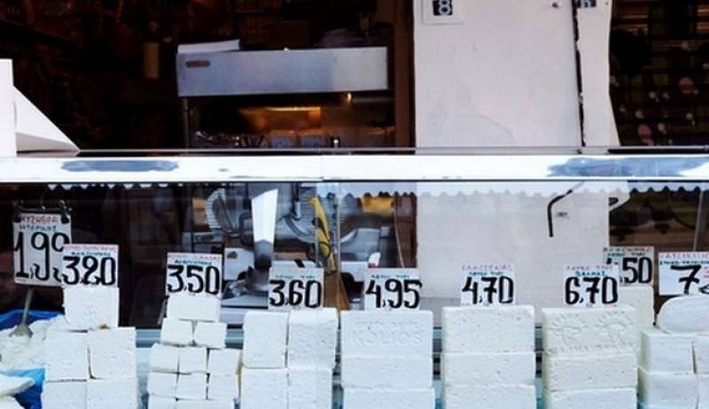 Στον εισαγγελέα εταιρία για "ελληνοποίηση" 7,7 τόνων βουλγαρικού τυριού