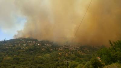 Μεσσηνία: Προς εκκένωση το Διαβολίτσι