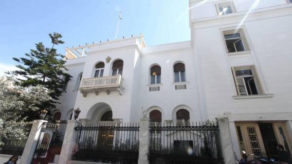 Αρχιεπισκοπή Αθηνών: «Έχουν ήδη παραχωρηθεί τα δωρεάν ακίνητα σε αναξιοπαθούντες»