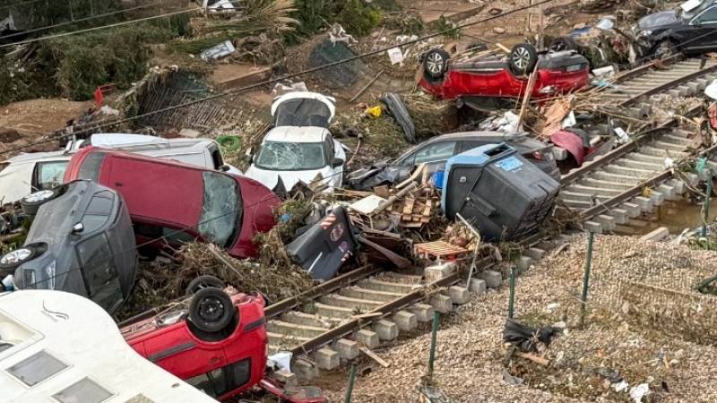 Ισπανία: Τα συνεργεία διάσωσης συνεχίζουν τις επιχειρήσεις για τον εντοπισμό των αγνοουμένων μετά τις &quot;πλημμύρες του αιώνα&quot;