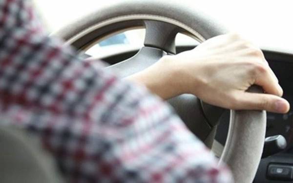 Τι αλλάζει στα διπλώματα οδήγησης - Με συνοδό οι 17χρονοι οδηγοί
