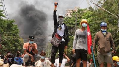 Μιανμάρ: Τουλάχιστον 30 νεκροί από αεροπορικό βομβαρδισμό σε συναυλία