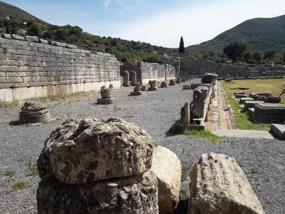 Η Αρχαία Μεσσήνη «φωνάζει»... Ακούει κανείς;