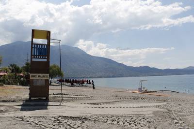 Ναυαγοσώστες σε παραλίες της Καλαμάτας (βίντεο)