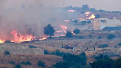 Μάχη με τις φλόγες σε Άγιο Βασίλειο Ρεθύμνου και Σητεία Κρήτης