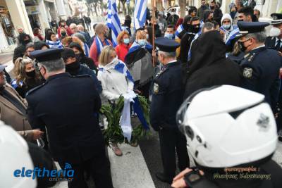 Καλαμάτα: Μικροένταση με πολίτες πριν την εκδήλωση στην 23ης Μαρτίου (βίντεο-φωτογραφίες)