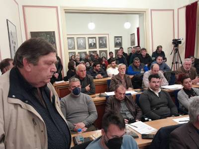 Δημοτικό Συμβούλιο Καλαμάτας: Ένταση για λεωφορειακή σύνδεση της Θουρίας